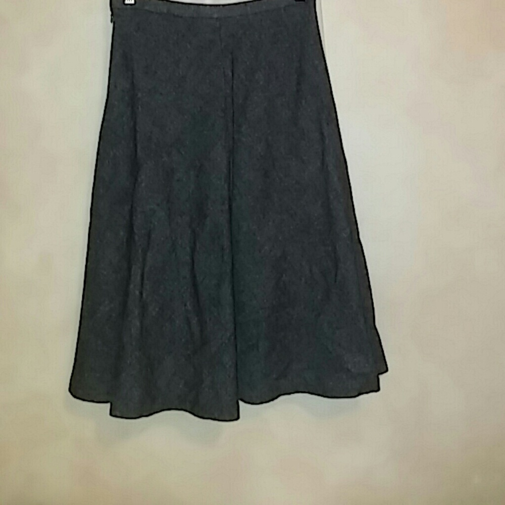 Jones New York- Collection Petite 46% Wool/26 % Po - Picture 2 of 9